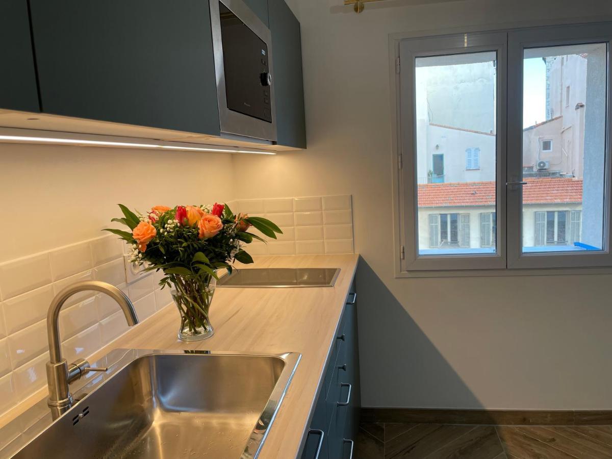 Nice Renting - Massena - Loft - Heart Of Vieil Antibes - The Market With Sea View Ngoại thất bức ảnh